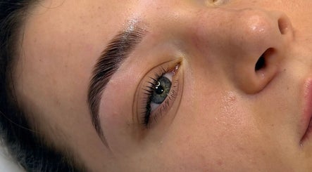 Close-up of a perfectly shaped eyebrow at Belle Mae Beauty, Fareham, England, GB.