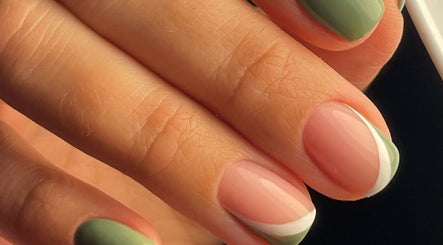 Ongles Corse image 3