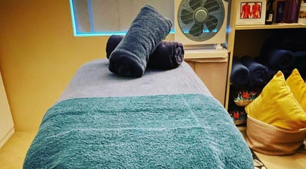Redtail Remedial Massage billede 3