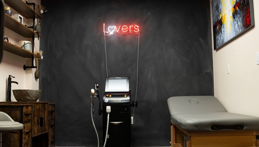 Lovers Laser image 1