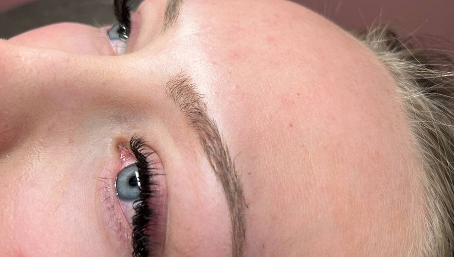 Alva Lash Atelier image 1