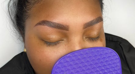 Alanys Lashes image 2