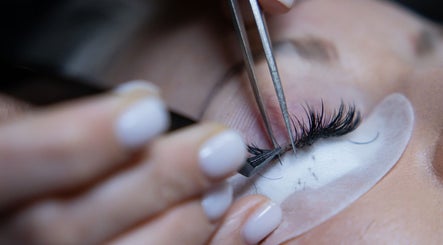 Vogue Beauty Studio imej 2