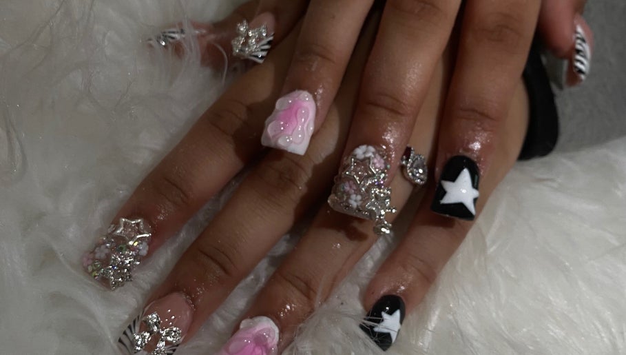 Yluxenails, bilde 1