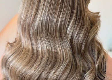 Gorgeous wavy hair styled at Cerys Dickson Hair at KM Hair Lounge, East Kilbride, Scotland, GB.