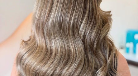 Gorgeous wavy hair styled at Cerys Dickson Hair at KM Hair Lounge, East Kilbride, Scotland, GB.