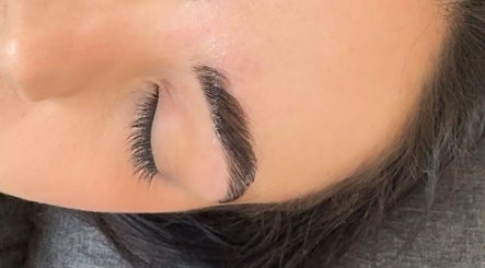 Lash & Brow Lab image 3
