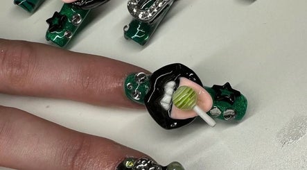 Fairy Junk Nails image 2
