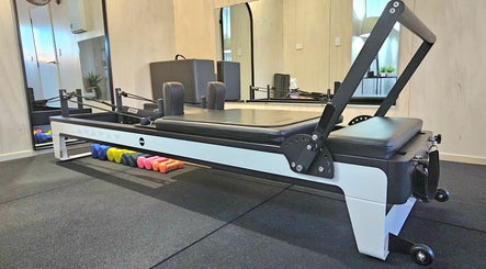 ReForme - Reformer Pilates Studio imej 3