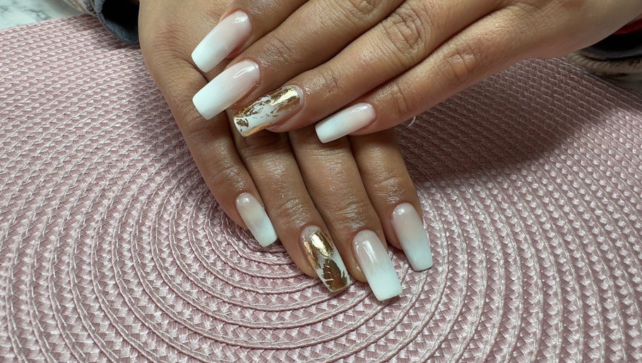 BBB Nails image 1