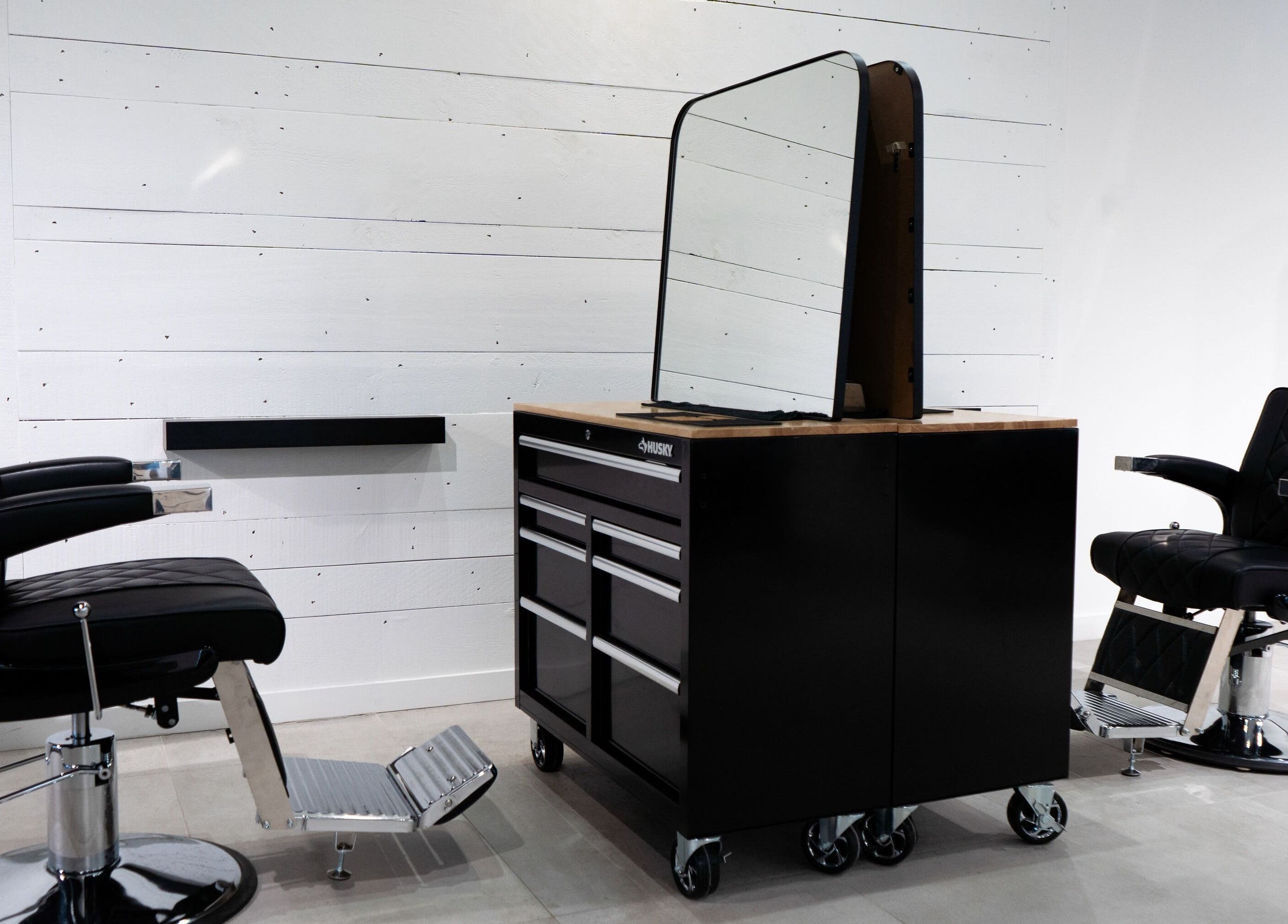 Stylish hairdressing chairs and mirror at Le Salon Sugar (Rosemère), Rosemère, Québec, CA.