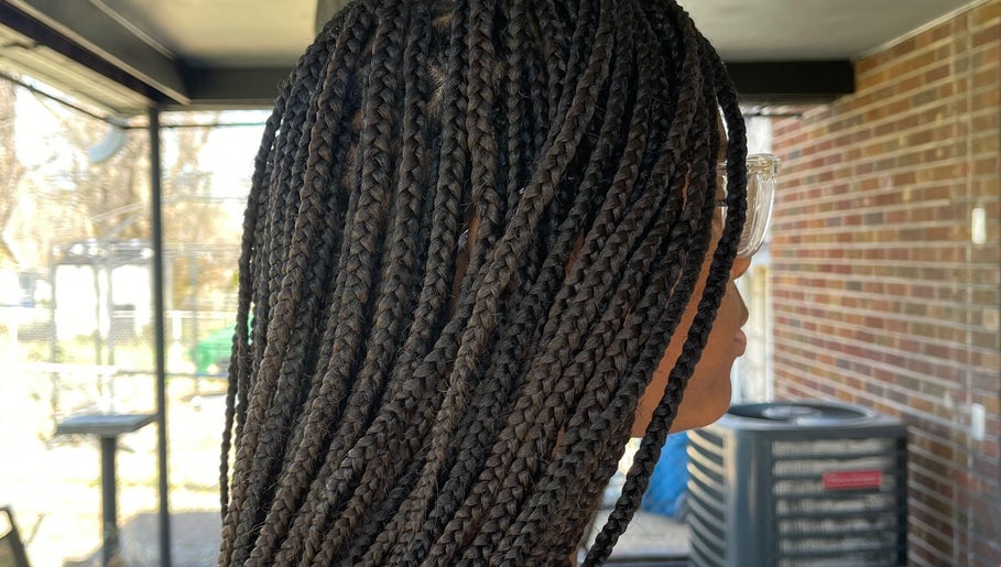 Mss YHAM Braidz Cafe image 1