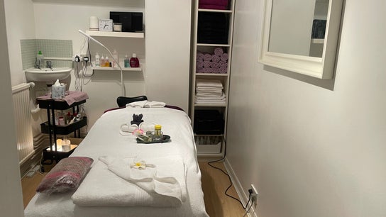 Plumjai Thai Massage And Wellness