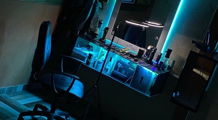 Miltras Barber image 3