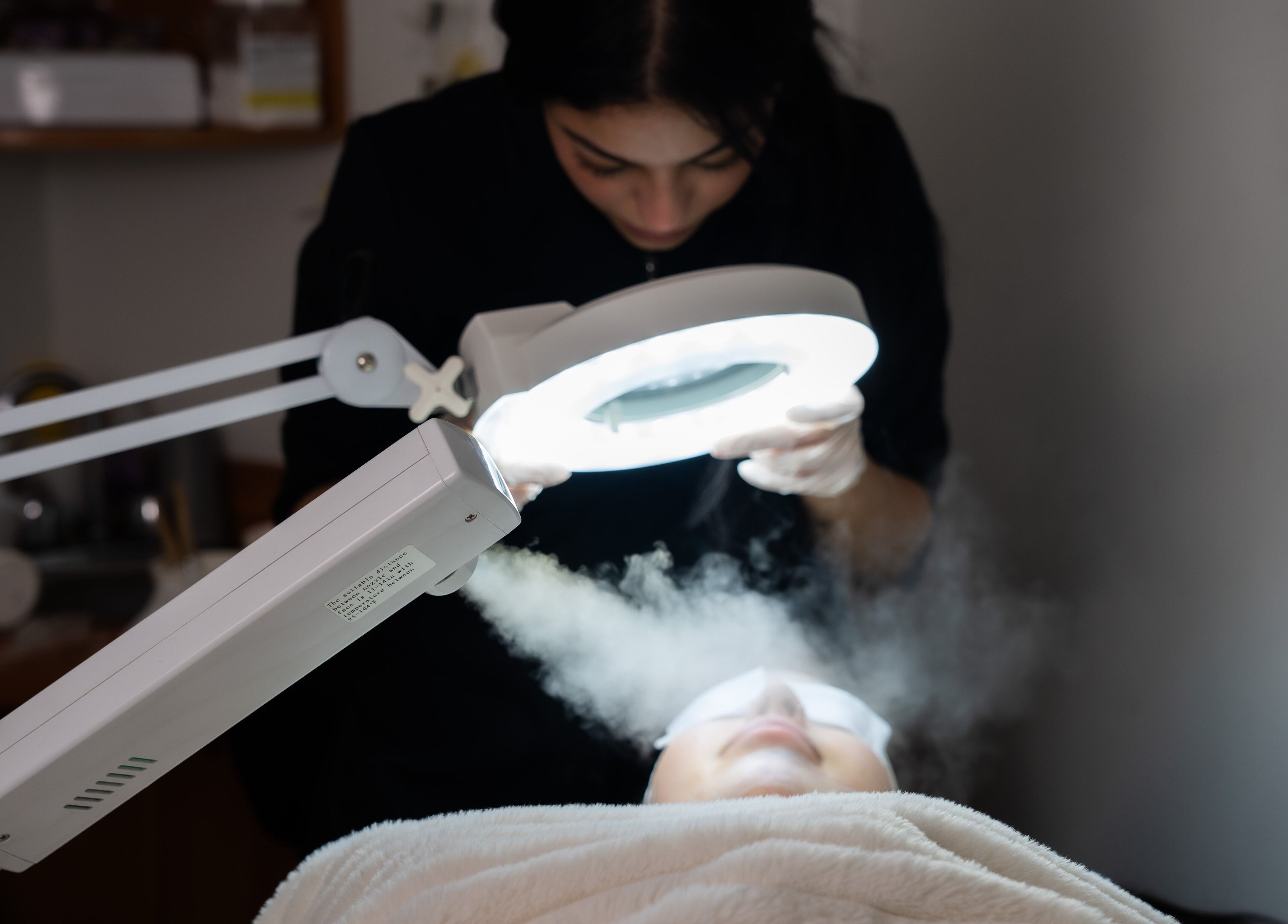 Soin visage vapeur chez Xten'Cils - XC Masters, Salon et Academy, Montréal, Québec, CA.