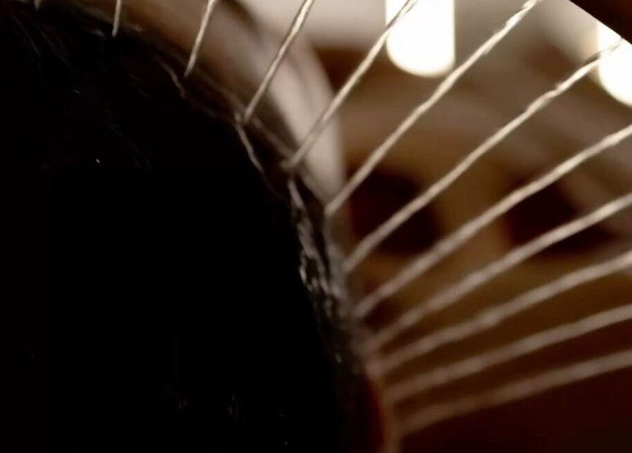 Appareil de massage cranien chez Xten'Cils - XC Masters, Salon et Academy à Montréal, Québec, CA.