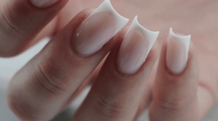 M & Nails Studio