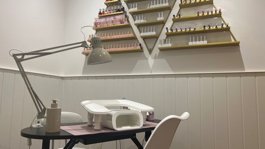 Blooms Beauty Room