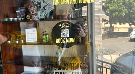 Nev the Barber image 3