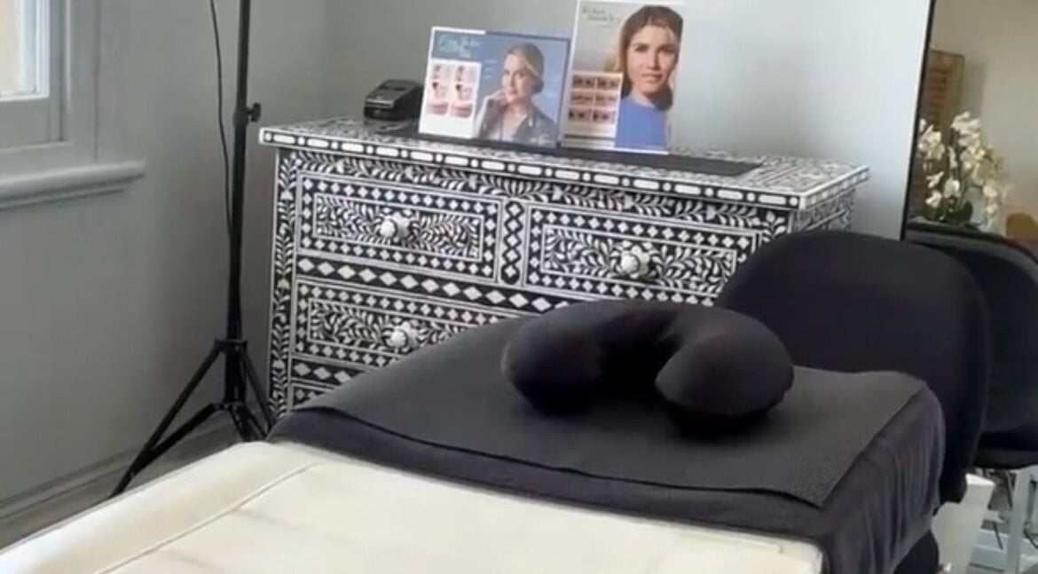 Chic treatment room at LASHED EYELASH EXTENSIONS Albert Park, Victoria, AU. Cozy setup for a relaxing experience.