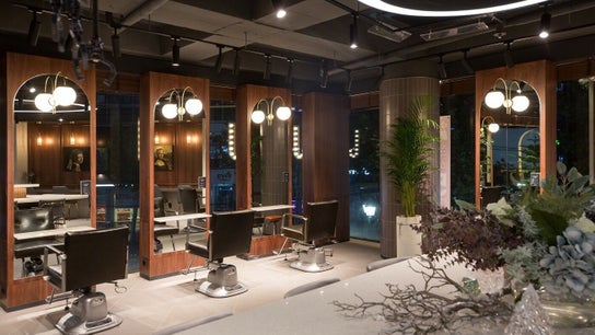 준오헤어 강남우성점 (JUNO HAIR Gangnam Woosung Branch)