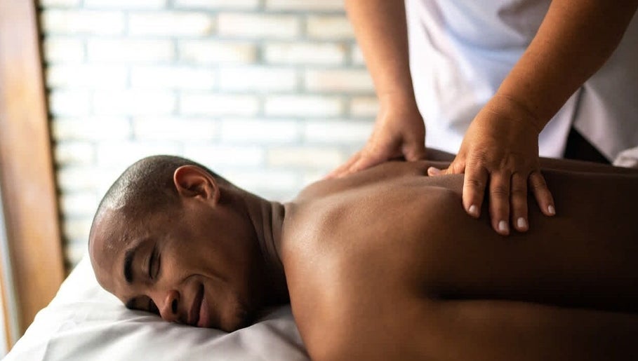 Gambar Sunflower Mobile Massage Therapy London 1