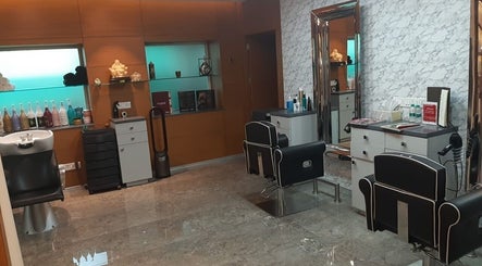Oasis Salon