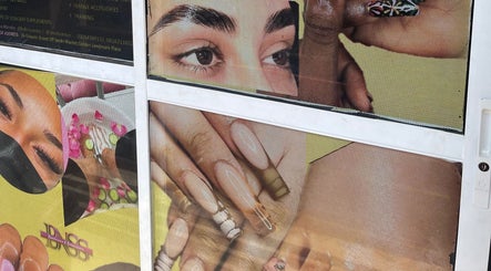 Bnailssence