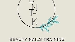 Beauty_nails_training_with_kay image 1