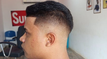 Barbería Barba Roja image 3