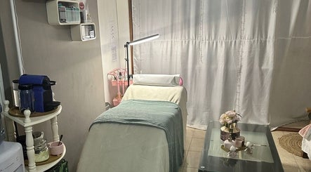 Comfortable spa bed at Gorgeous Nail Bar & Lashes, Port Louis, Port Louis District, MU with serene decor.