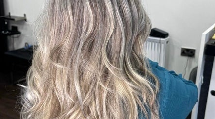 Dream Hair&Beauty image 3