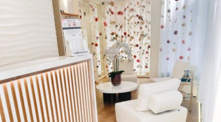 Elysia Skin Clinic image 2
