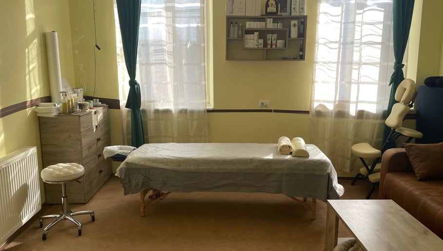 Masaj Cluj Stroia Laura Elena image 1