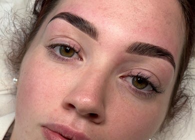 Expertly styled eyebrows at Lashes by Chloe, Killorglin, County Kerry, IE, showcasing precision beauty.