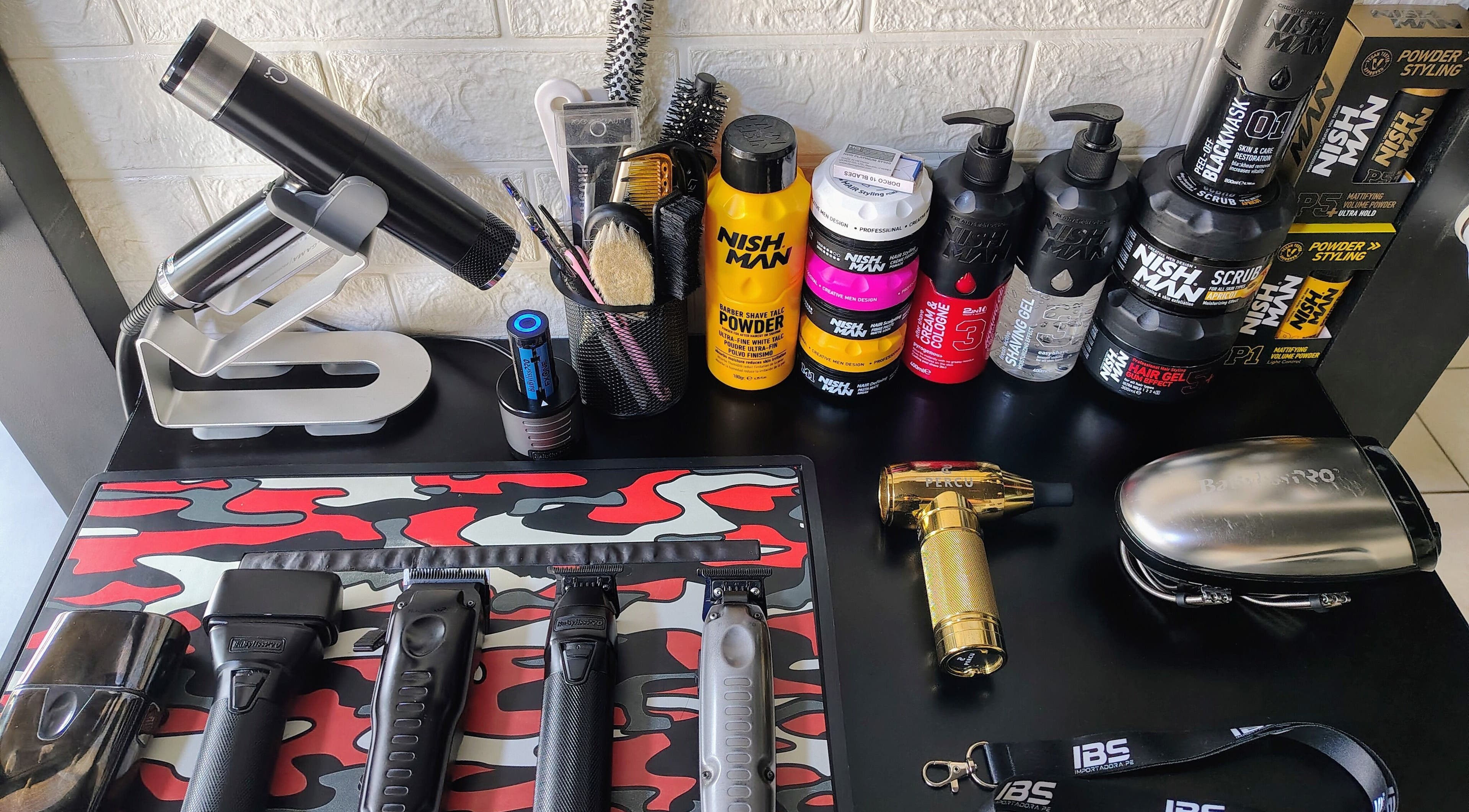 Herramientas de barbería en Barber E Fac, San Juan De Lurigancho, Provincia De Lima, PE.