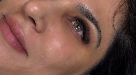 The Lash Oasis, bilde 2