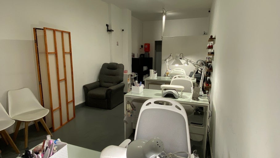 Gliz Nail Salon, bilde 1