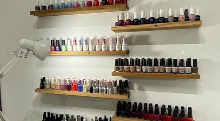 Gliz Nail Salon, bilde 3