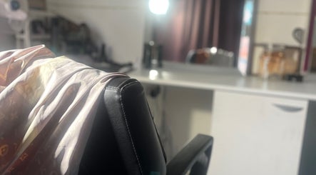 Has The Barber Bild 2