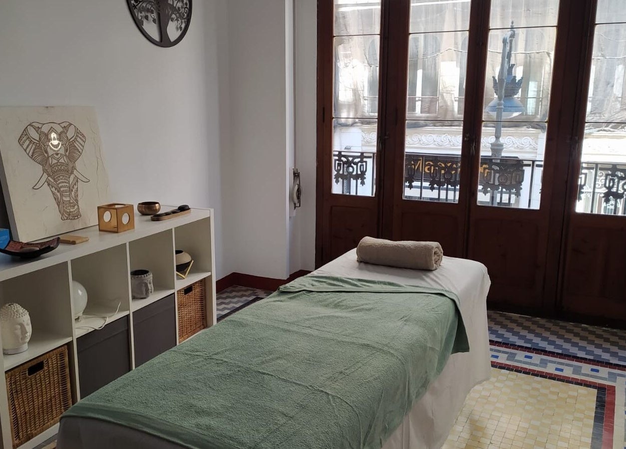 Sala de masaje en Quiara - Quiromasaje Y Thai Massage, València, Comunidad Valenciana, ES.