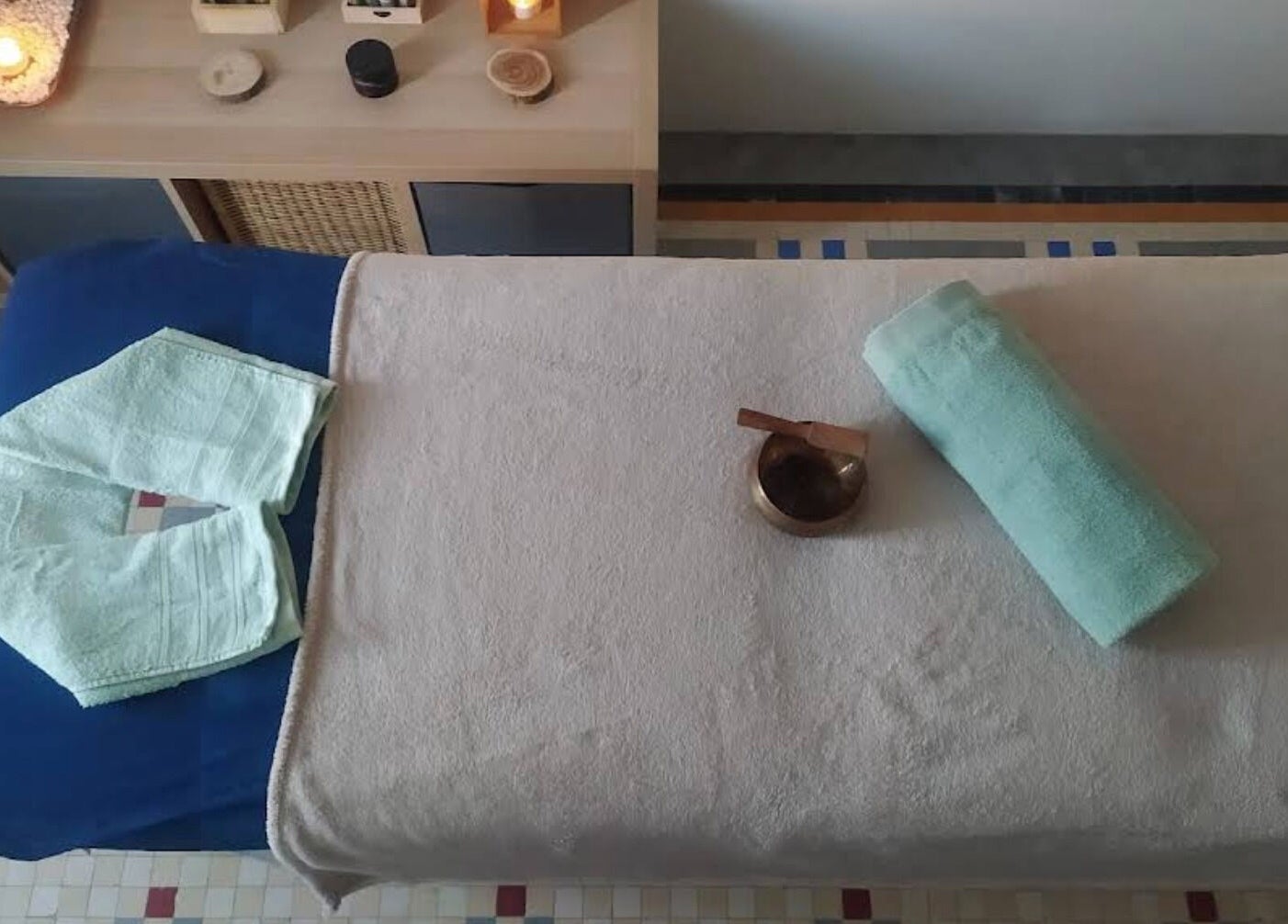 Camilla lista para masaje en Quiara - Quiromasaje Y Thai Massage, València, Comunidad Valenciana, ES.