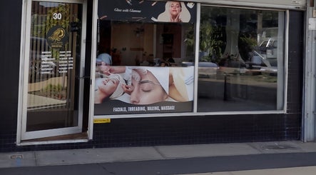 Volume House Brows & Lashes image 2