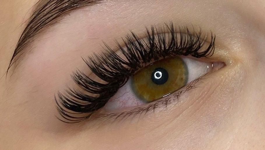 Lashes NYC Oksana image 1