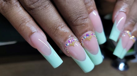 Tipp'd Nails Co
