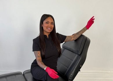 Professional at Conceal Co - Thomastown, Melbourne, Victoria, AU in a sleek salon setting.