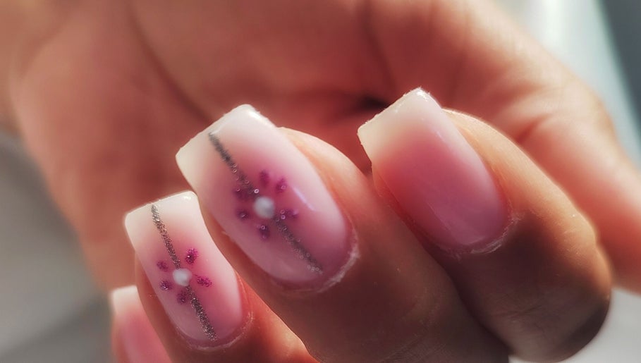 Ongles En Beauté obrázek 1