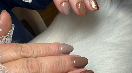 Glam nails