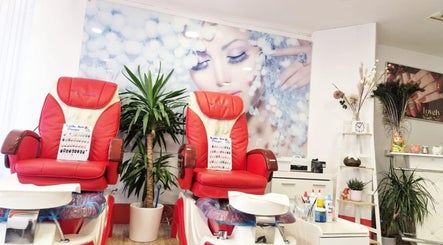 Lovely beauty nails image 2