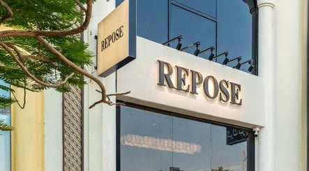 Repose Ladies Salon L.L.C imagem 3